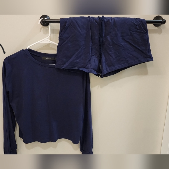 Matching set - Picture 1 of 1